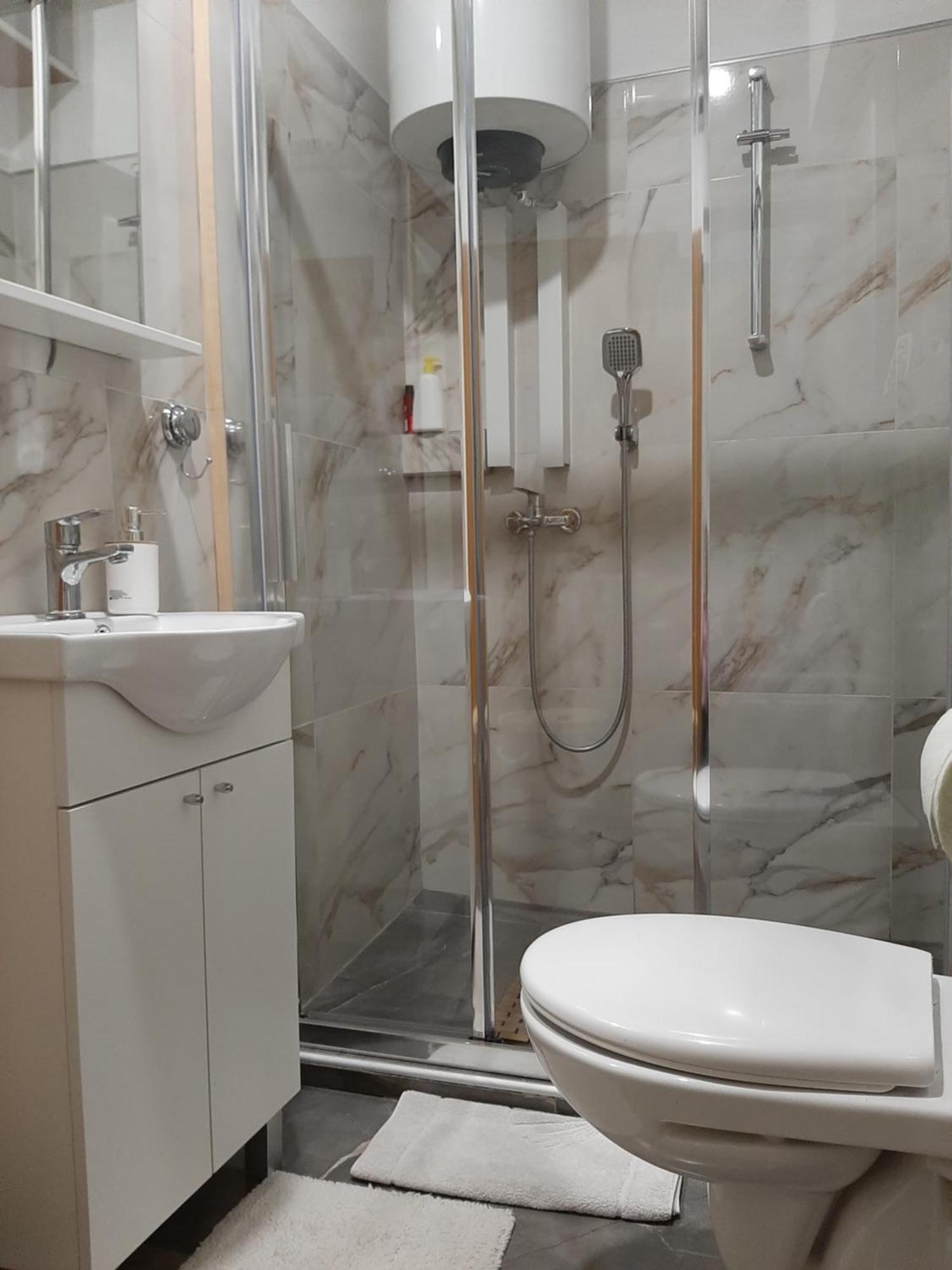 Piccolo Apartment Книн Екстериор снимка